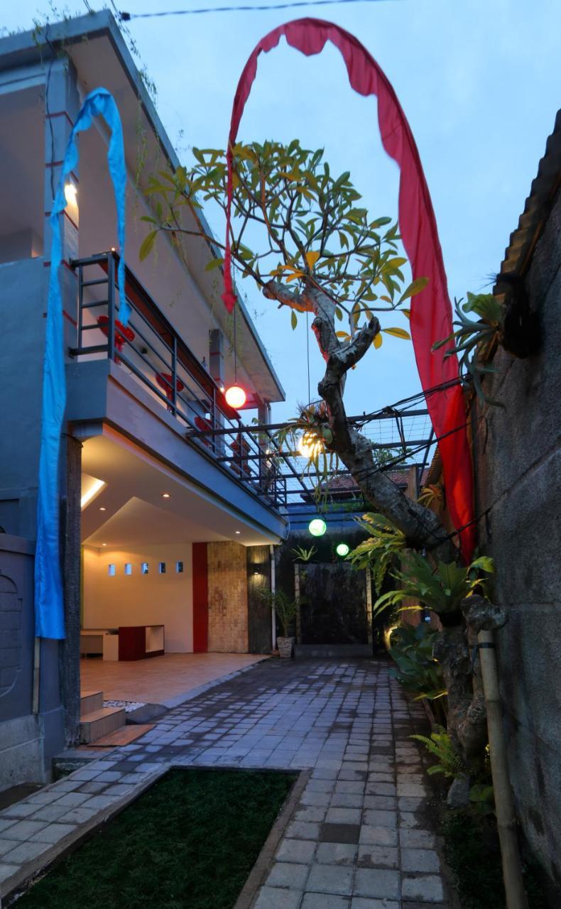 Valomia Guest House Denpasar  Exterior photo